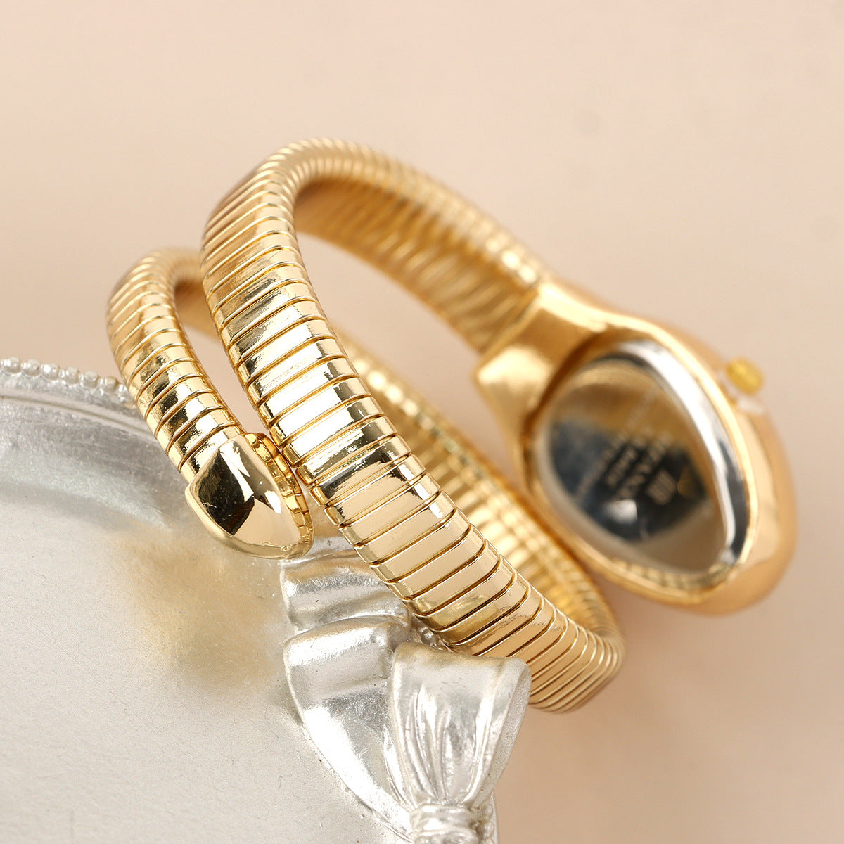 Women's Modern Snake Cuff Bracelet Design Quartz Stainless Steel Watch, Rhinestone Decor Exquisite Trendy Analog Wristwatch, Rhinestone Decorated Fashionable Gold Watches for Women As Gift, Accessories, Jewellery